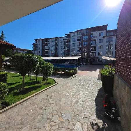 Summer Nest Ravda Daire Misivri